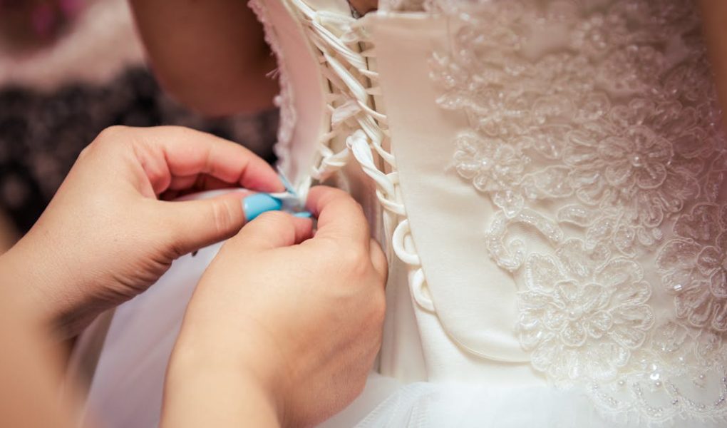 découvrez notre sélection de corsets élégants et confortables qui sculptent la silhouette tout en offrant un maintien exceptionnel. idéaux pour toutes les occasions, nos modèles s'adaptent à votre style et vous mettent en valeur avec raffinement.