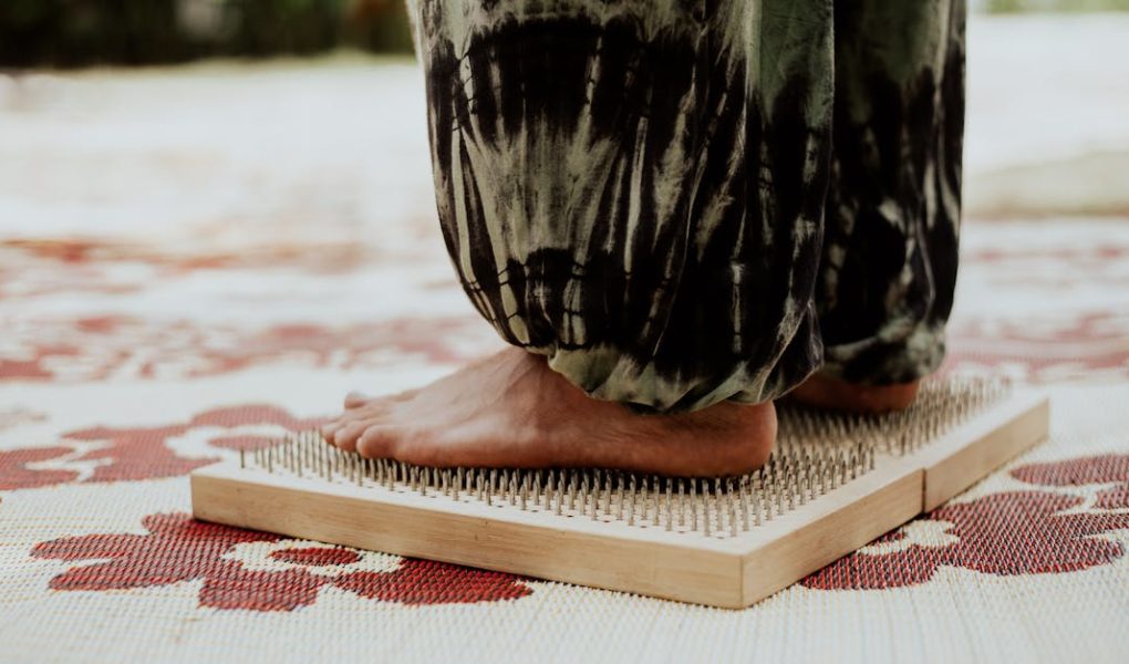 découvrez les bienfaits du tapis d'acupression, un outil naturel pour soulager le stress, améliorer la circulation sanguine et favoriser la relaxation. transformez votre routine bien-être avec notre tapis facile à utiliser, conçu pour apaiser les douleurs musculaires et augmenter votre énergie.