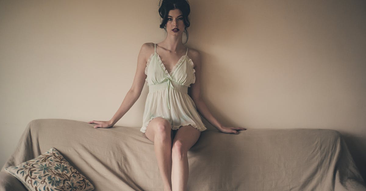 découvrez notre collection de lingerie élégante et sexy qui met en valeur votre féminité. profitez de tissus confortables et de designs raffinés, parfaits pour chaque occasion. laissez-vous séduire par notre large choix de modèles et trouvez la pièce idéale pour vous sentir belle et confiante.