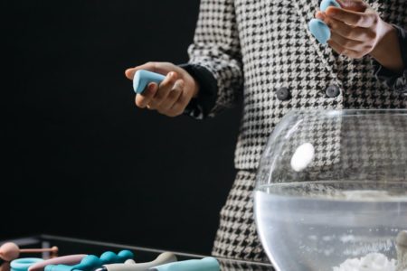 découvrez notre large sélection de sextoys pour pimenter votre vie intime. que vous soyez novice ou expert, trouvez des jeux sensuels qui s'adaptent à vos désirs et à votre confort. explorez le plaisir en toute discrétion et laissez libre cours à votre imagination.