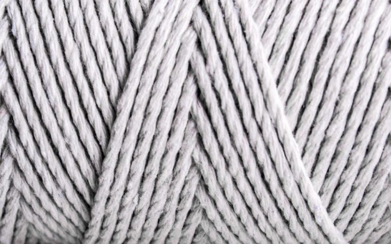 découvrez notre collection de strings qui allient confort et style. parfaits pour toutes les occasions, nos modèles s'adaptent à votre silhouette tout en vous offrant une sensation de légèreté. explorez notre sélection et laissez-vous séduire par nos designs modernes et élégants.