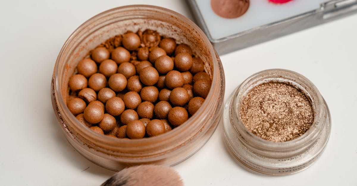 découvrez comment organiser votre maquillage de manière élégante et fonctionnelle. nos astuces et conseils vous aideront à créer un espace beauté harmonieux, où chaque produit sera à sa place, rendant votre routine de maquillage non seulement agréable mais aussi efficace.