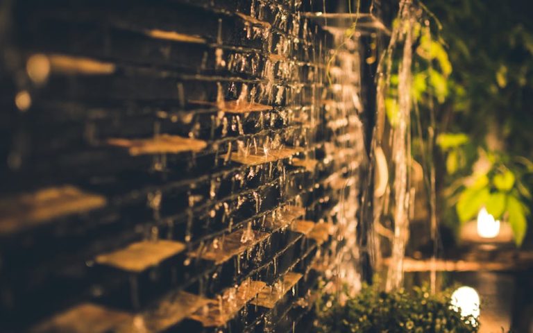 découvrez notre collection de veilleuses et lumières nocturnes, parfaites pour créer une ambiance apaisante dans votre chambre. explorez des designs variés qui allient fonctionnalité et esthétique, idéal pour les enfants comme pour les adultes.