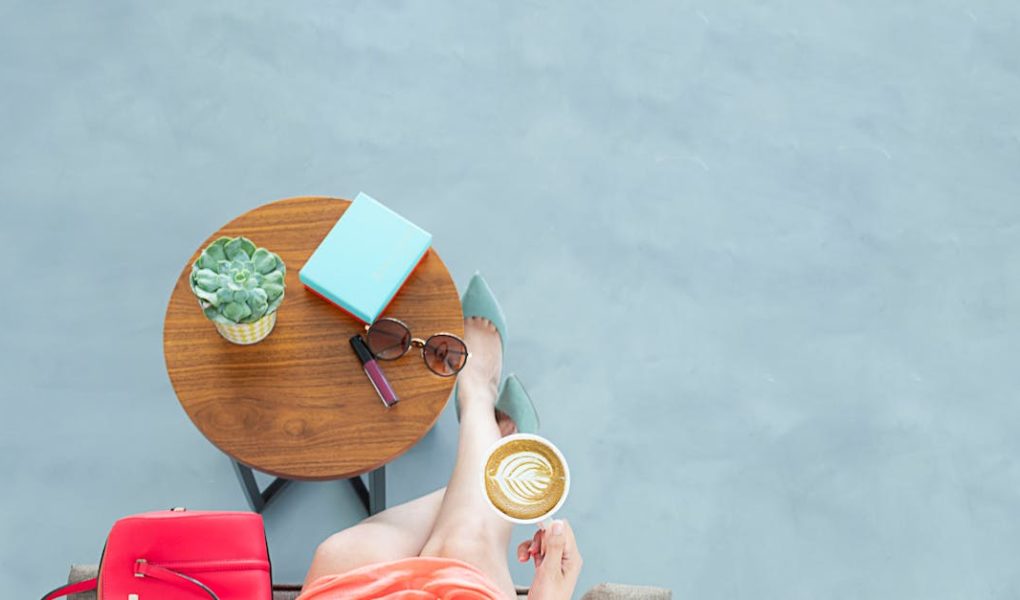découvrez notre sélection d'accessoires de lecture qui amélioreront votre expérience de lecture. que vous ayez besoin de marque-pages, de lunettes de lecture ou de lampes spéciales, trouvez tout ce qu'il vous faut pour plonger dans vos livres préférés avec confort et style.