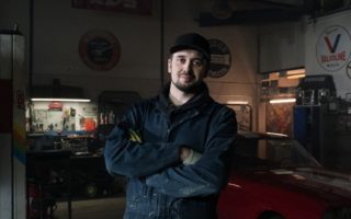 découvrez nos conseils et astuces pour l'entretien de votre véhicule. apprenez comment assurer la maintenance régulière de votre voiture pour garantir sa sécurité, sa longévité et ses performances.